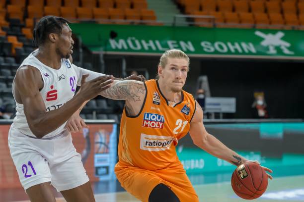 队名单的调 队名单的调