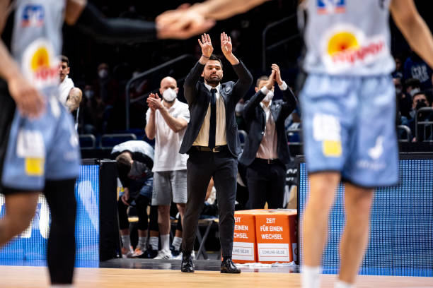 经验的奥马 经验的奥马