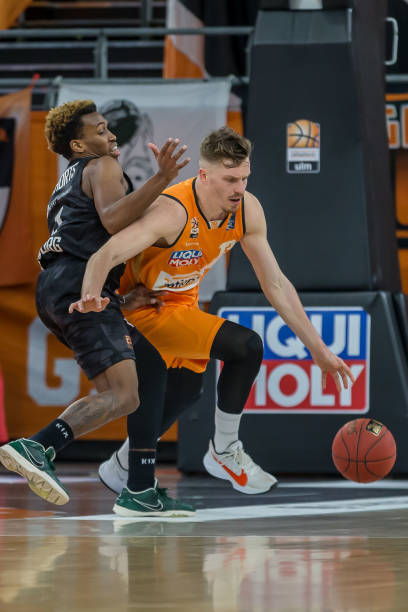 示了尤文俱 示了尤文俱