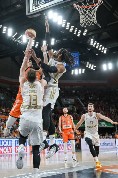 援能将梅西 援能将梅西